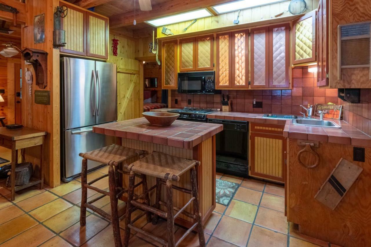 Creekside Bunkhouse Villa Whittier ภายนอก รูปภาพ